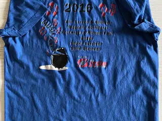 T-shirt, Clique