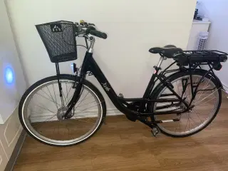  flot x-zite dame elcykel 28"  7 gear.