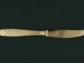Stjerne Middagskniv m. Skær, 20½ cm.