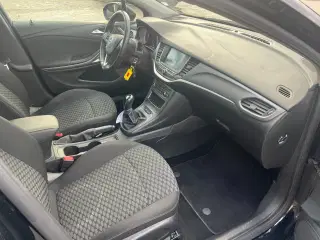 Opel Astra 1,6 CDTi 136 Dynamic Sports Tourer