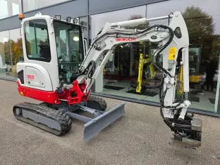 Takeuchi TB 225