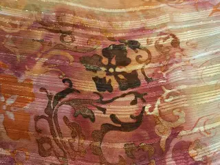 Stof sælges