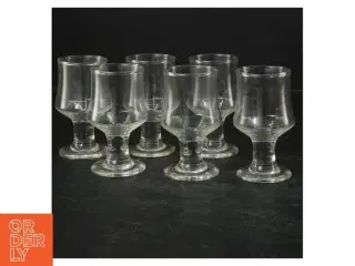 Seks små glas på 9 cm (str. 9 cm. 6 styk)