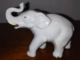 Fin porcelæns elefant