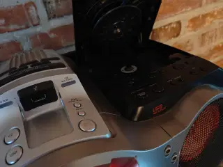 SONY Xplod(BOOMBOX) CFD-RG880CP