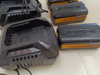 3 Texas Batterier 2,5 AH 40V Lithium + 2 laderer
