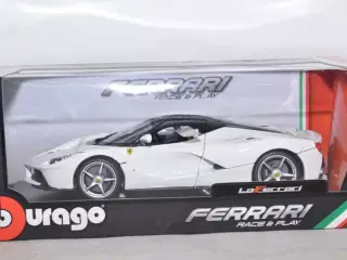 1:18 Ferrari LaFerrari 2015