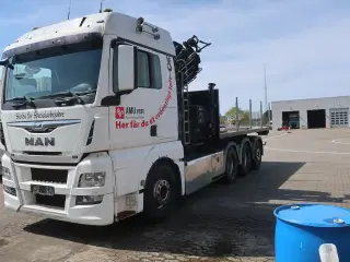 Lastbil m. kran MAN TG.35 8X4-4-BL