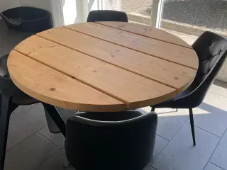 Spisebord sælges 