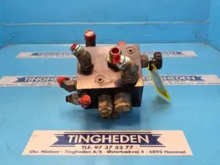 MacDon D60 Hydraulikventil 133318