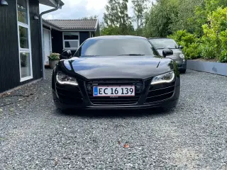 Audi R8 5,2 FSi Coupé quattro R-tr.