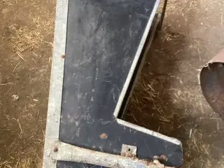 Foderautomat / krybbe