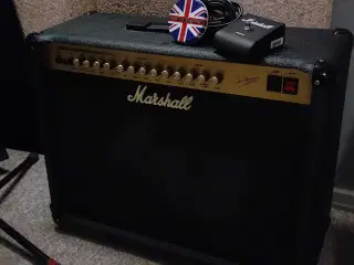 Jcm Marshall med rør 