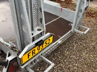 Maskintrailer variant 3516 B3