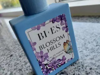 Bi-Es parfume
