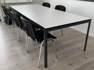 Spisebord