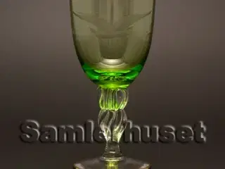 Lyngby Måge Hvidvinsglas, grøn. H:126 mm.