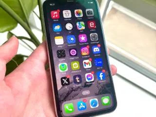 iPhone XR med panserglas