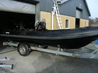 m Mercury 135 Optimax V6 og indregistreret Variant trailer