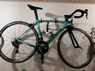 Bianchi Oltre XR3 Carbon Racer 