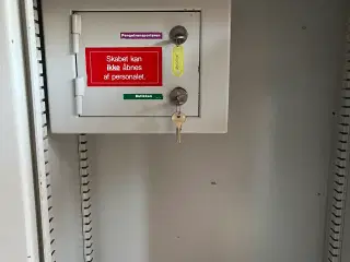 Pengeskab