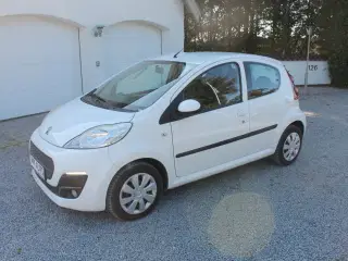 Peugeot 107 1,0 Active White