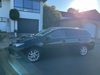 Toyota Auris 1,8 Hybrid H2 Comfort CVT
