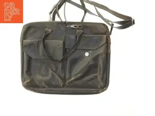 Sort skuldertaske i læder (str. 43 x 36 cm)