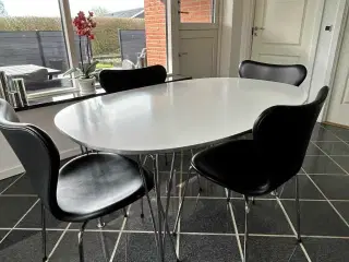 Spisebord sælges