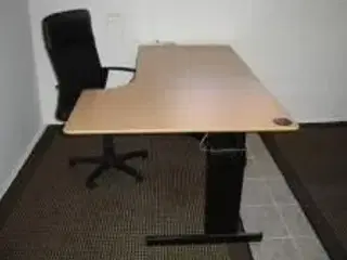 Hæve / sænke computerbord