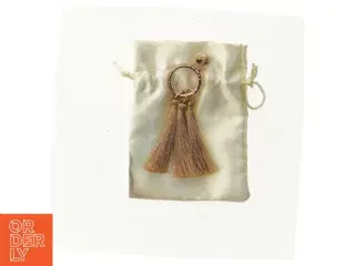 single Ørering med kvaster (str. 9 x 7 cm)