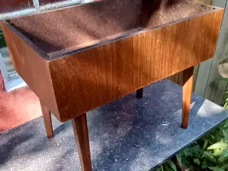 Blomsterkasse, teak, retro.