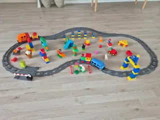 Duplo Elektrisk Togbane, Batteritog, Stor Bro