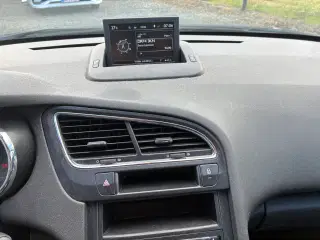 Peugeot 5008 Van 1.6 HDI årg 2014