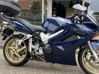 Honda VFR V-Tec