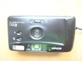Nikon AF 220 med fast brændvidde