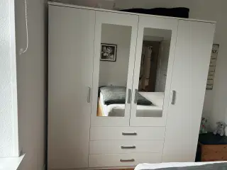 Tøj skab til Walk in 