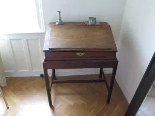 Antik engelsk skrivepult, sidst i 1700-talllet