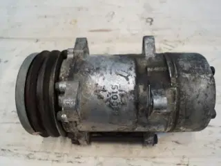 Ford 8630 LUFTKOMPRESSOR 5165548