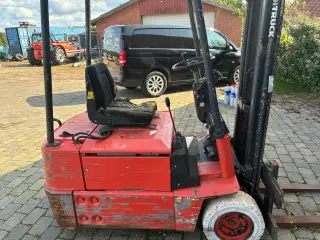 Linde El Truck
