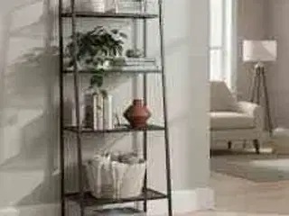 Stigereol i metal med 4 hylder Brun