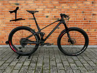 Mondraker F-Podium DC R 2022 str. Large