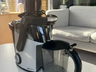 Juice presser