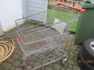 1 stk Indkøbsvogn /Udstillingsvogn 