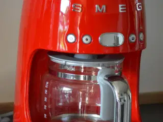 Smeg kaffemaskine rød