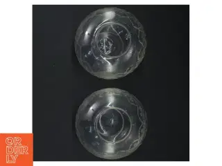 To runde lysestager med glasdesign (str. Ø. 11 cm. 2 styk)