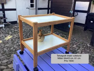 Rullebord fyrretræ og laminat
