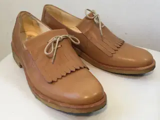 Angulus, snøresko, str 39