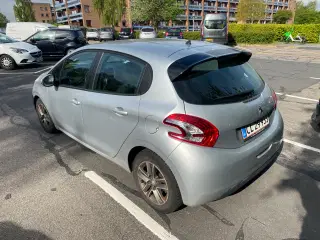 Peugeot 208 e-hdi