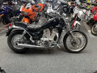 Suzuki VS 800 Intruder